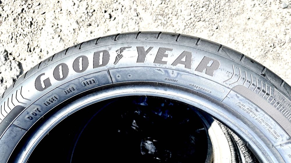 205/55/17 Goodyear EfficientGripPerformance | 90%остаток | летние шины