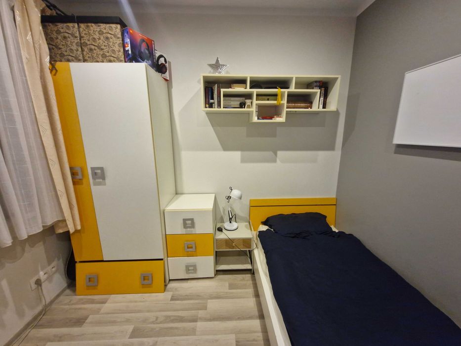 Komplet mebli młodzieżowych