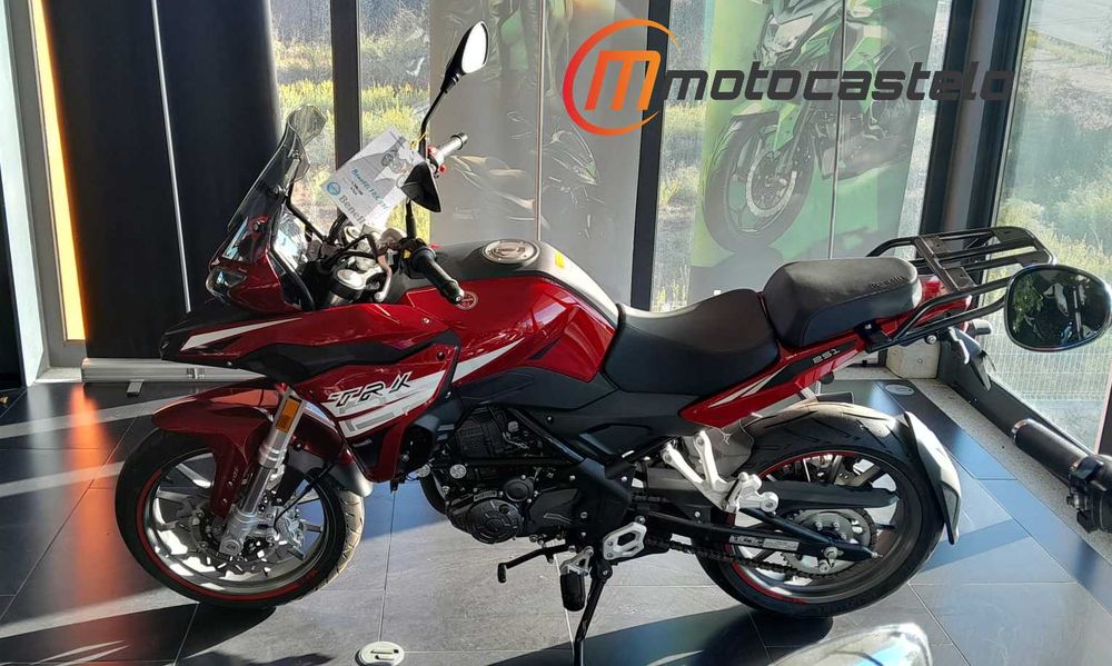 Benelli TRK 251 E4