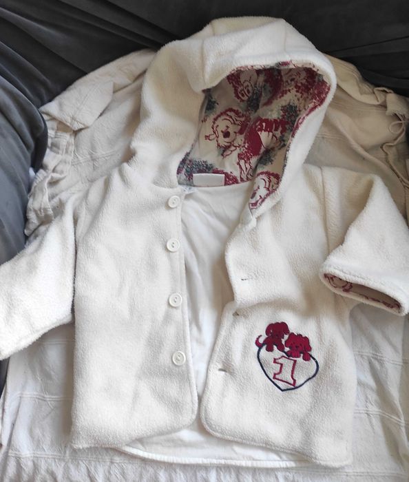 Ciepła bluza Twinnies dla niemowlaka na 62 cm z kapturem