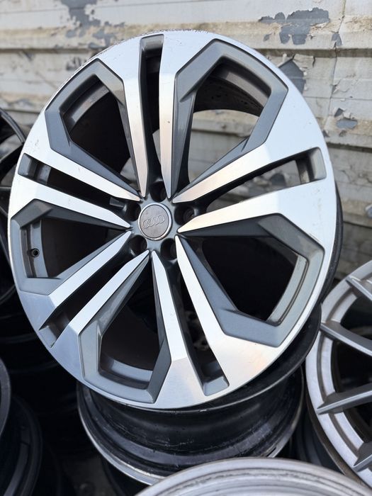 Jantes 22 Originais audi Q8 em 5x112