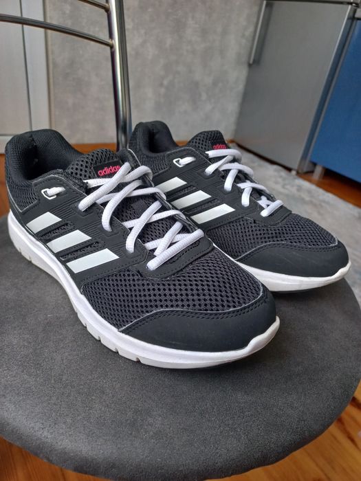 Кросівки adidas оригінал 38 розмір