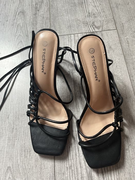 Sandaly na obcasie wiazane 40 41