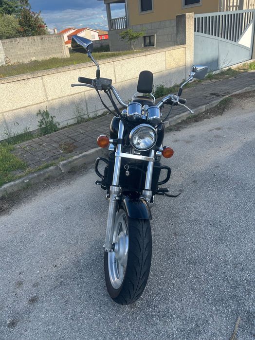 Mota Honda Magna