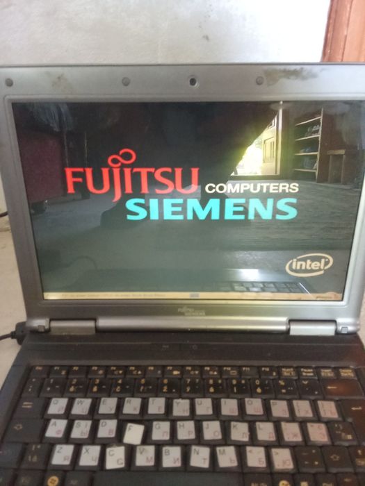 Ноутбук Fujitsu  Siemens