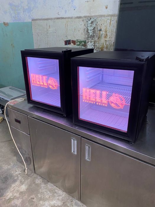 Ретро холодильник Вітрина для напоїв Холодильник для напитков б у