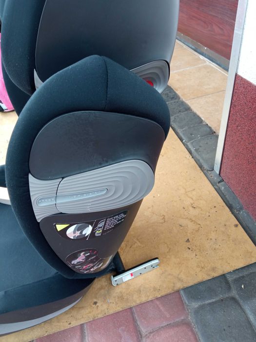 Renomowany fotelik samochodowy  Cybex Solution S-Fix  15-36kg