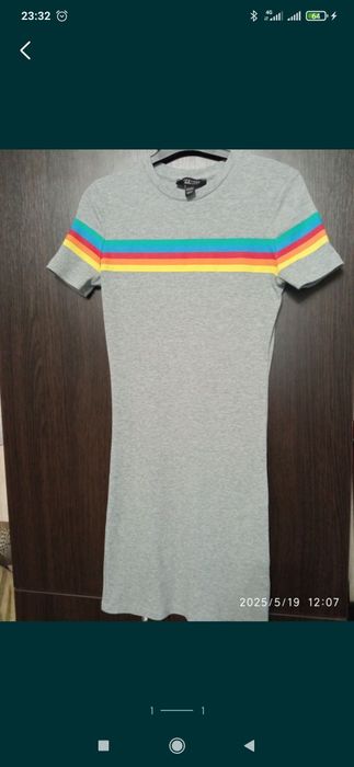 Платье серое спортивное Xs красивое по фигуре