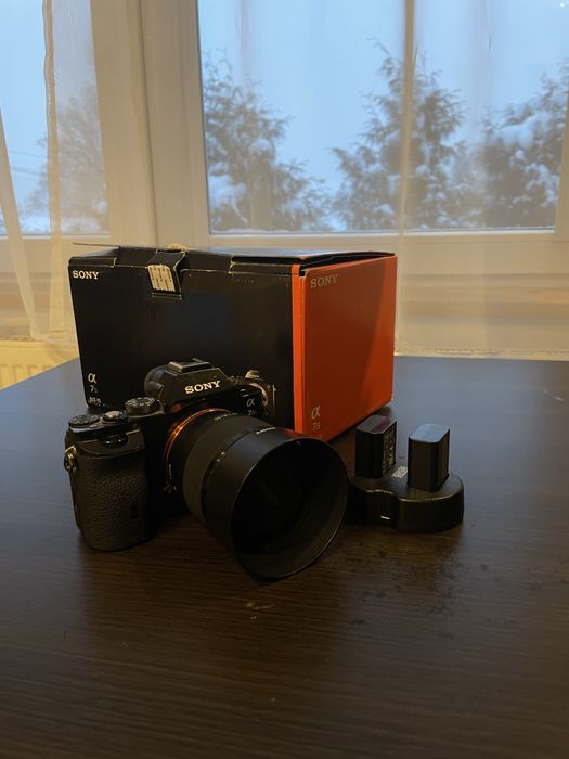 Sony A7S Body + Obiektyw Sony FE 50mm f/1.8 + Zestaw akcesoriów