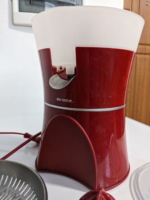 Соковижималка для цитрусових Ariete Італія