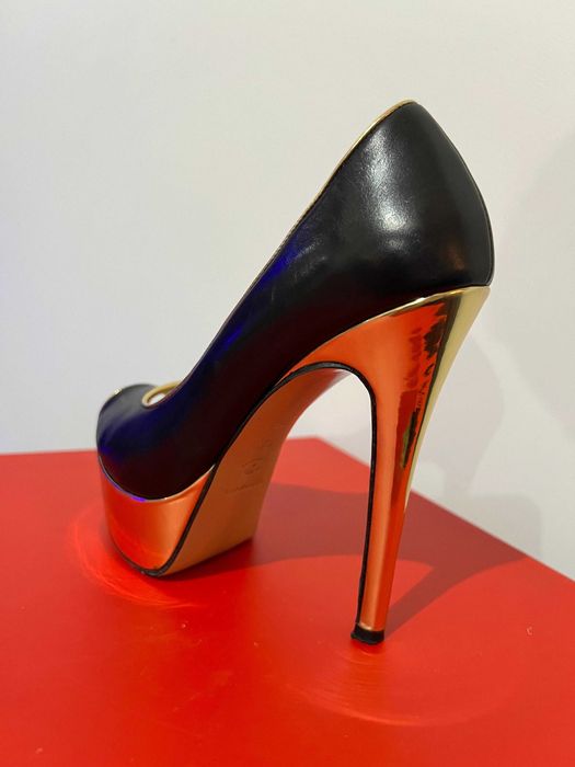 Sapatos Vannel Pretos