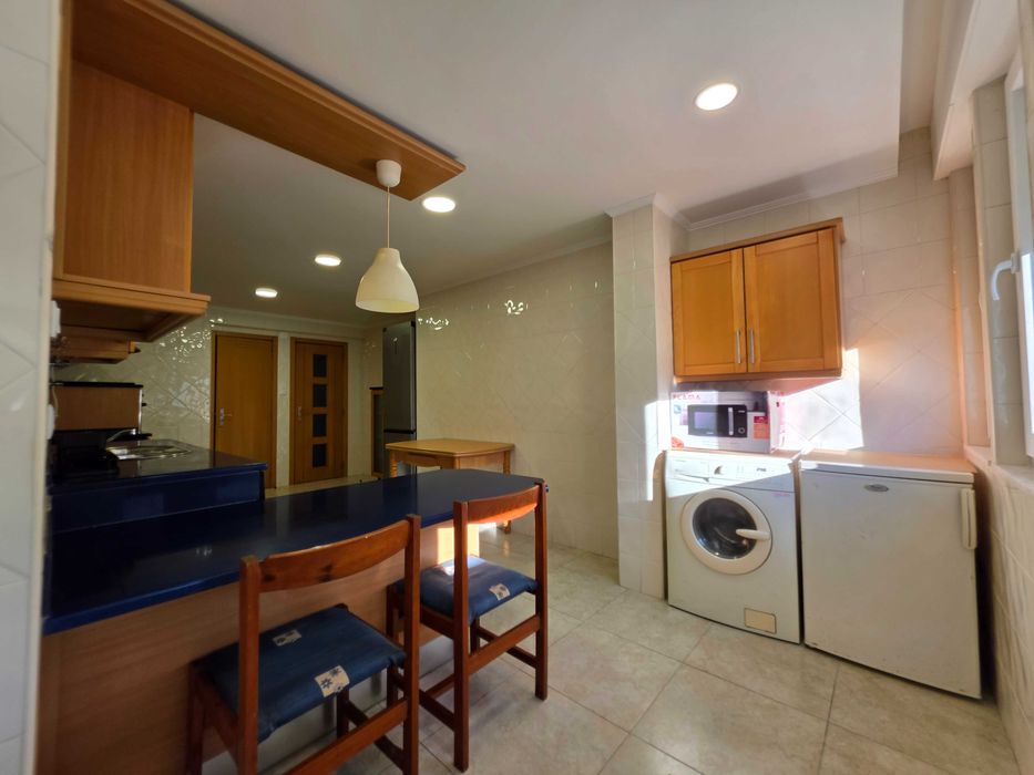 ENTRADA IMEDIATA | Quarto renovado c/ AC | Estudante | ISEL / Metro — 510€