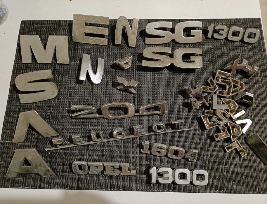 Emblemas carros antigos