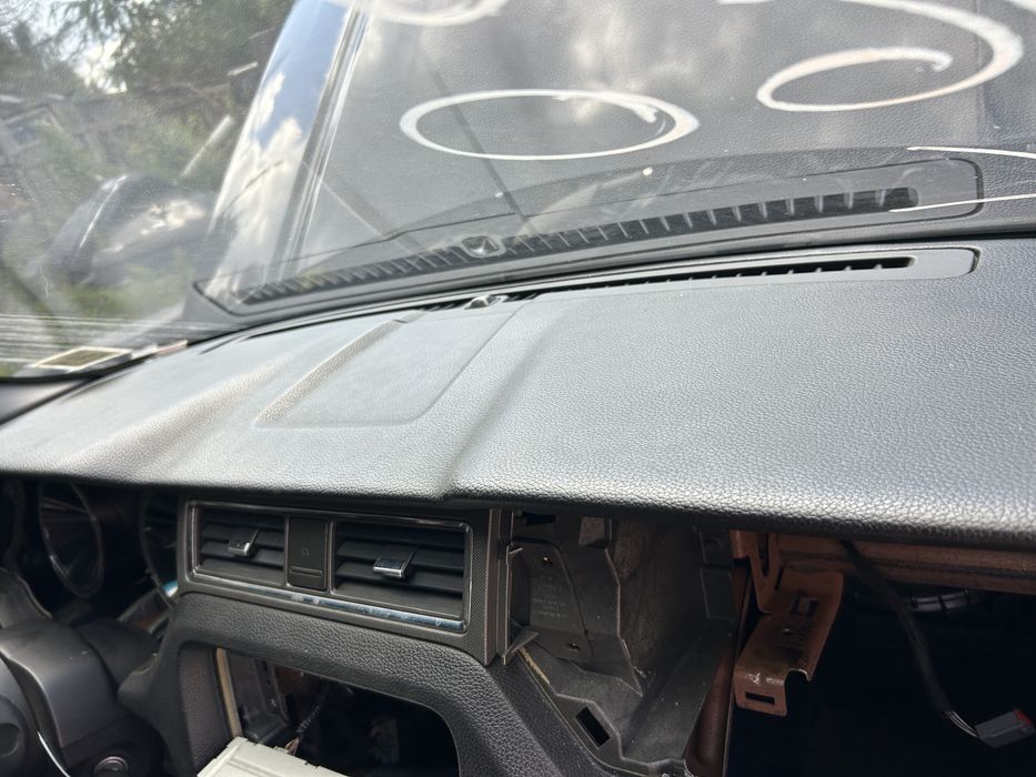 Ford mustang V 10-14 deska rozdzielcza konsola kokpit