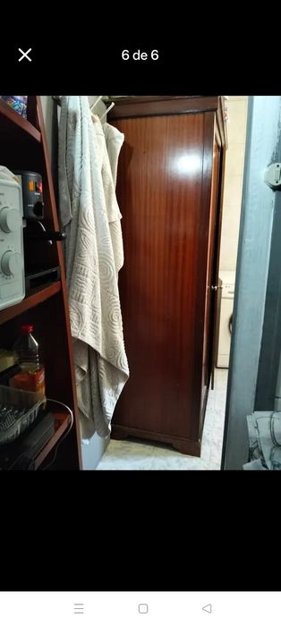 Roupeiro/ Guarda-vestidos