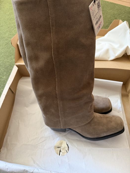 Замшеві сапоги труби Zara