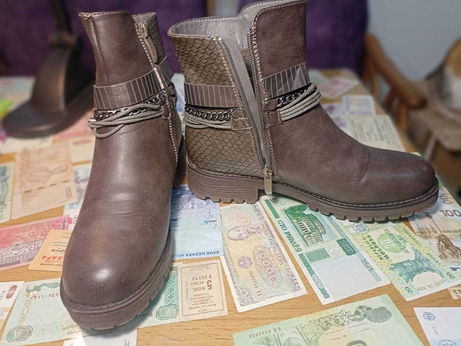 Полусапожки женские. Новые