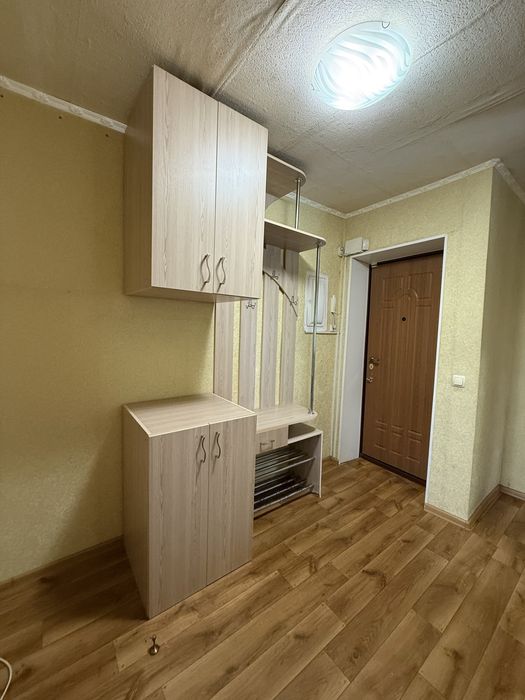 Трикімнатна з меблями 3 кімн 11 школа Полтава Акваарена 45 999 $