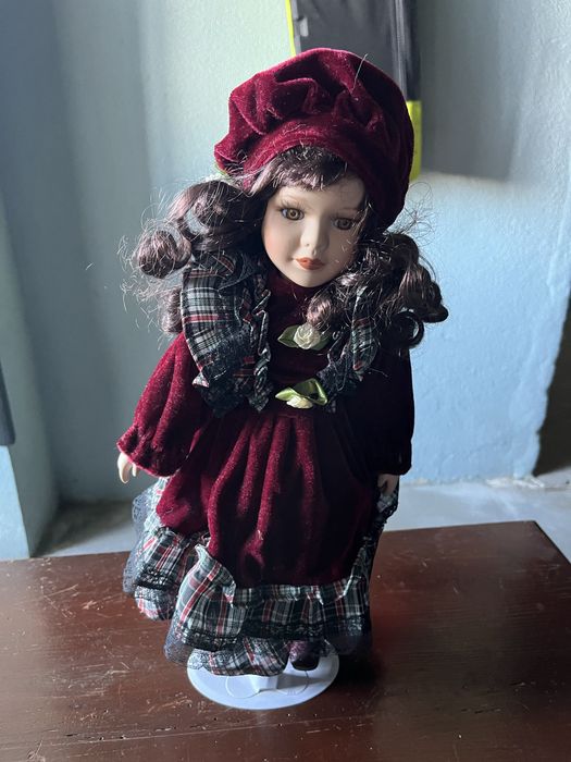 Boneca de porcelana