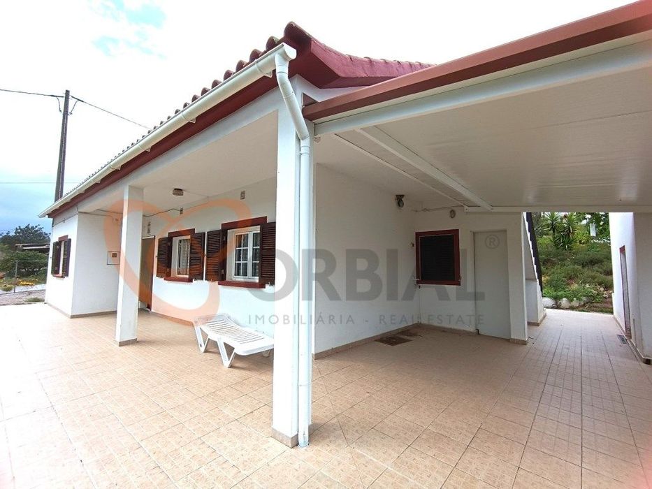 Moradia V3 com barragem para venda em Alte