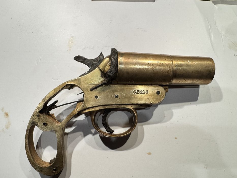 Par de pistolas de sinalizaçao primeira Guerra Mundial.
