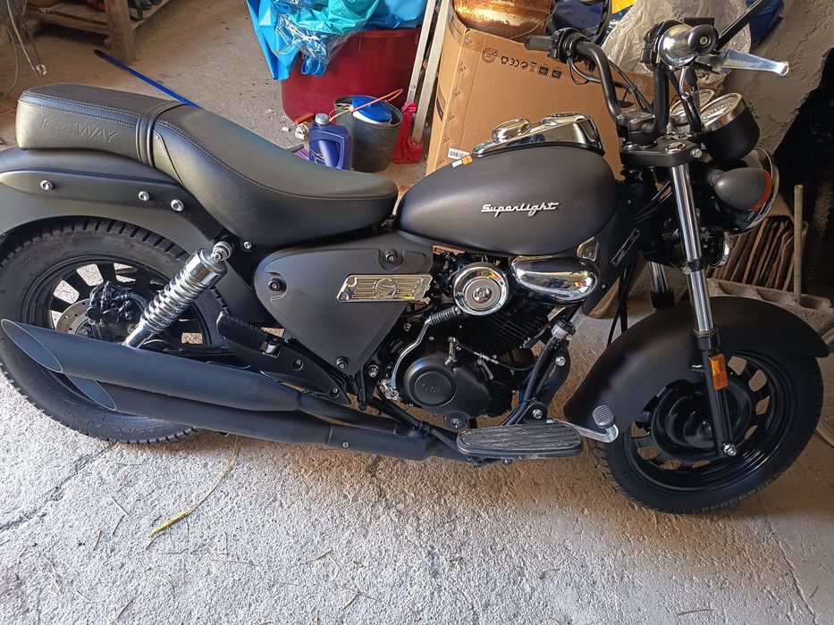 Keeway Superlight 125