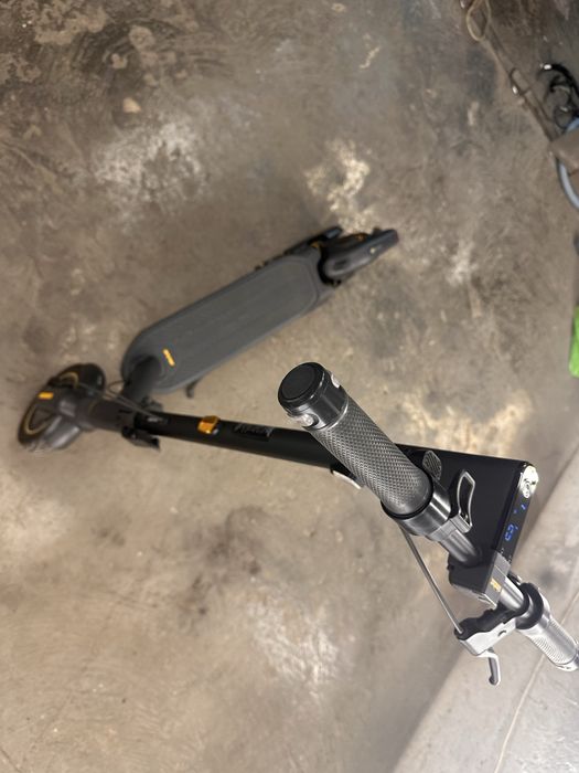 Самокат Ninebot max G2