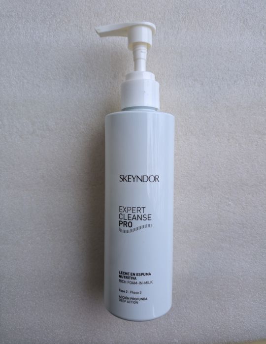 Skeyndor Expert Пінка молочко  Cleanse Pro Rich Foam-in-Milk