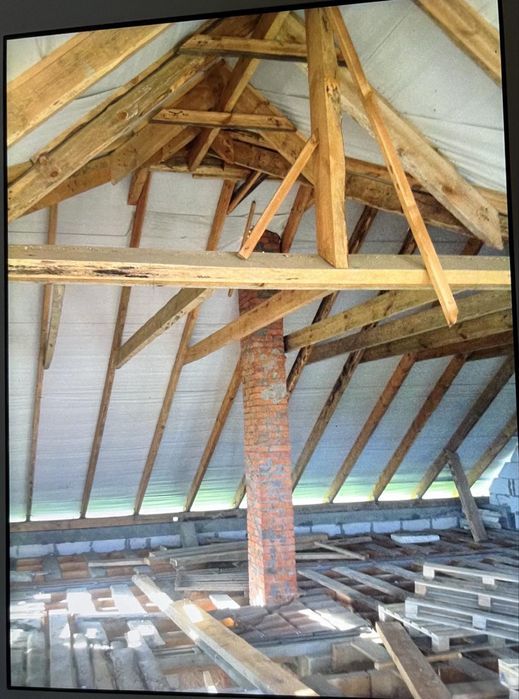 Продається недобудований будинок поруч з містом