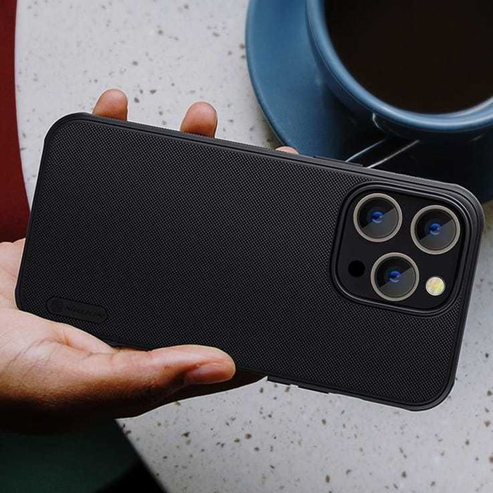 Etui Nillkin Super Frosted Shield Pro  do iPhone 14 Pro