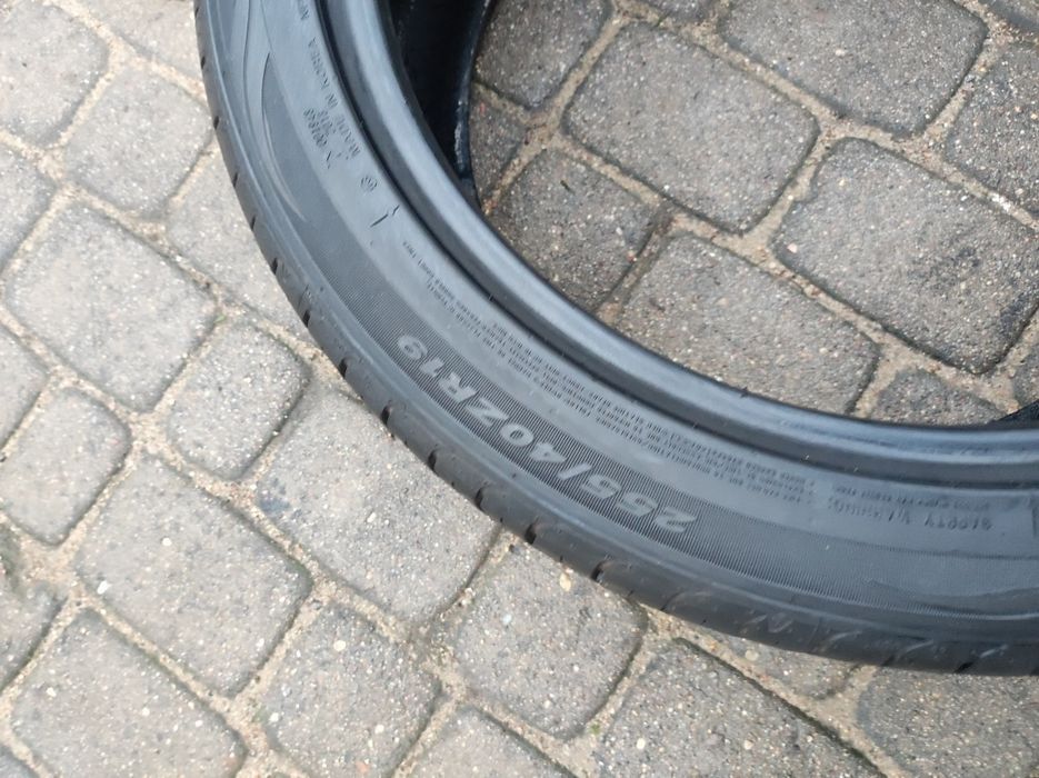 255.40.19 jedna opona Nexen N fera SU1 dot 4921