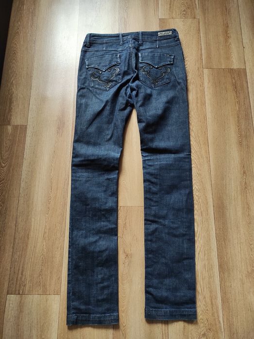 Vero moda jeansy dżinsy rurki 38