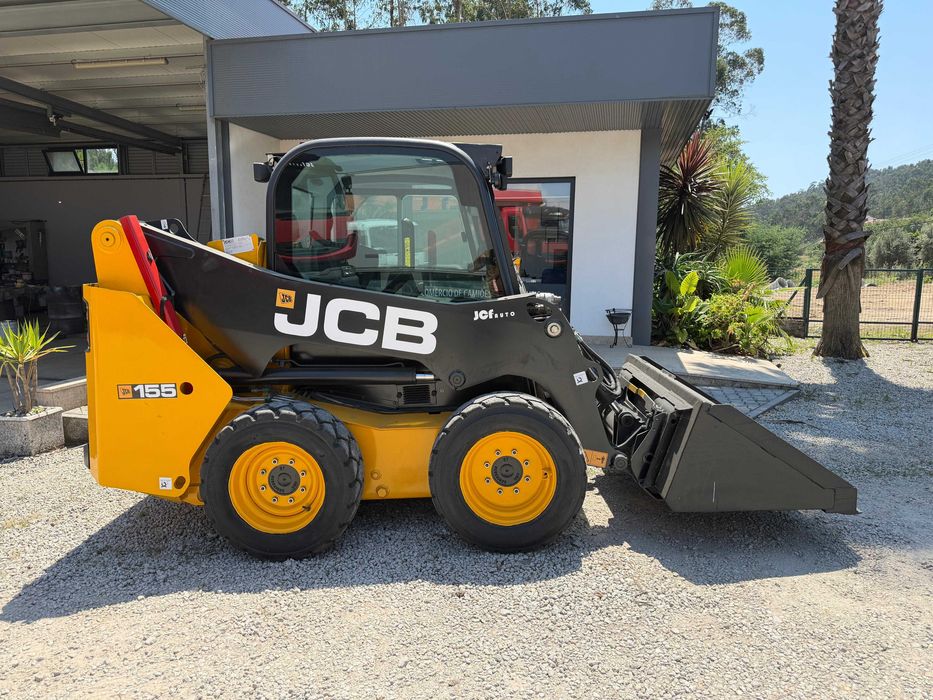 Máquina JCB 155 Robot