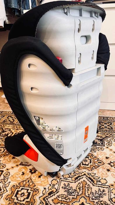 Продам автокрісло Britax Romer