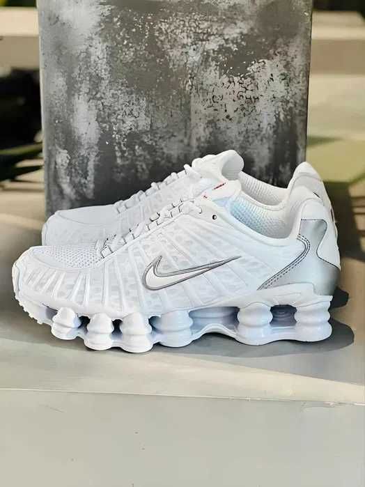 Buty sportowe Nike Shox TL White R.41