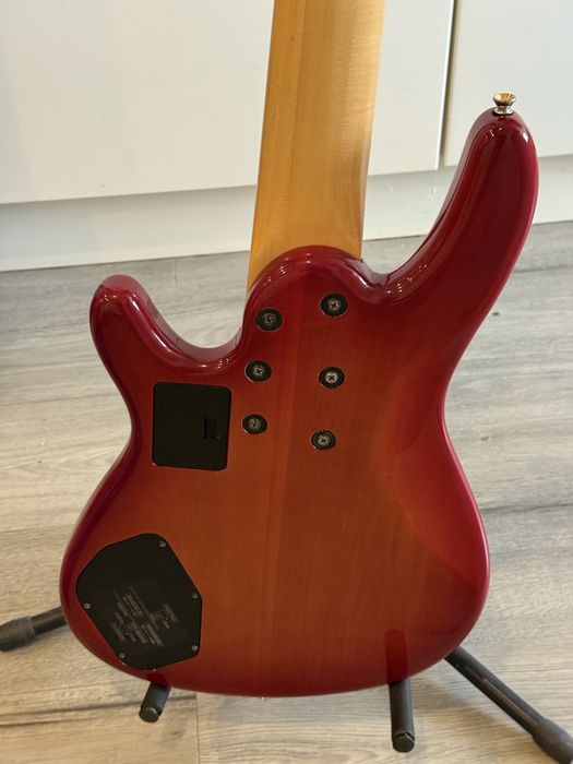 Yamaha TRB 5 Bass Made in Japan