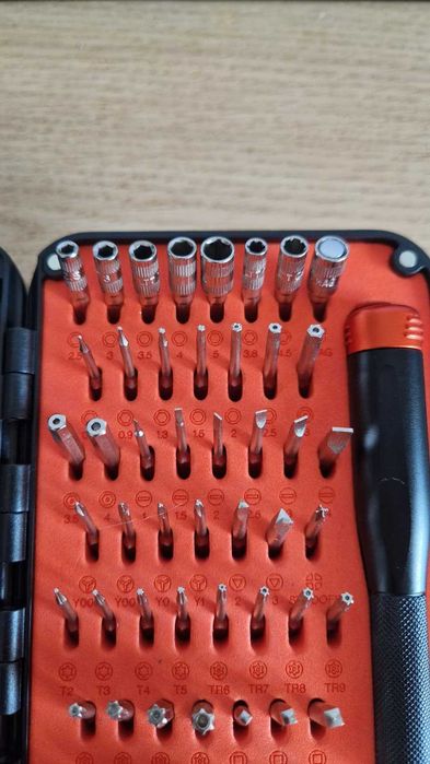 Linus LTT Precision Screwdriver/Bit set - zestaw bitow precyzyjnych