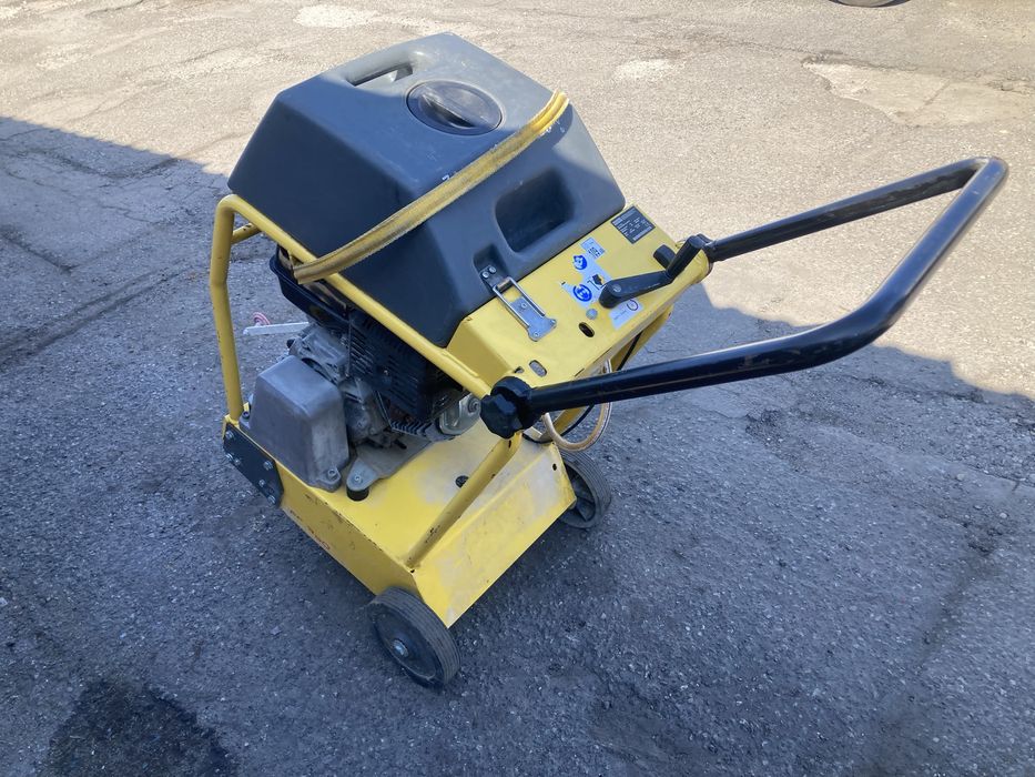 Przecinarka do asfaltu piła do betonu Wacker Neuson BFS 1350