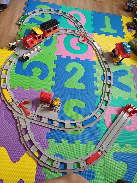 Zestaw Lego duplo Lokomotywa czerwona