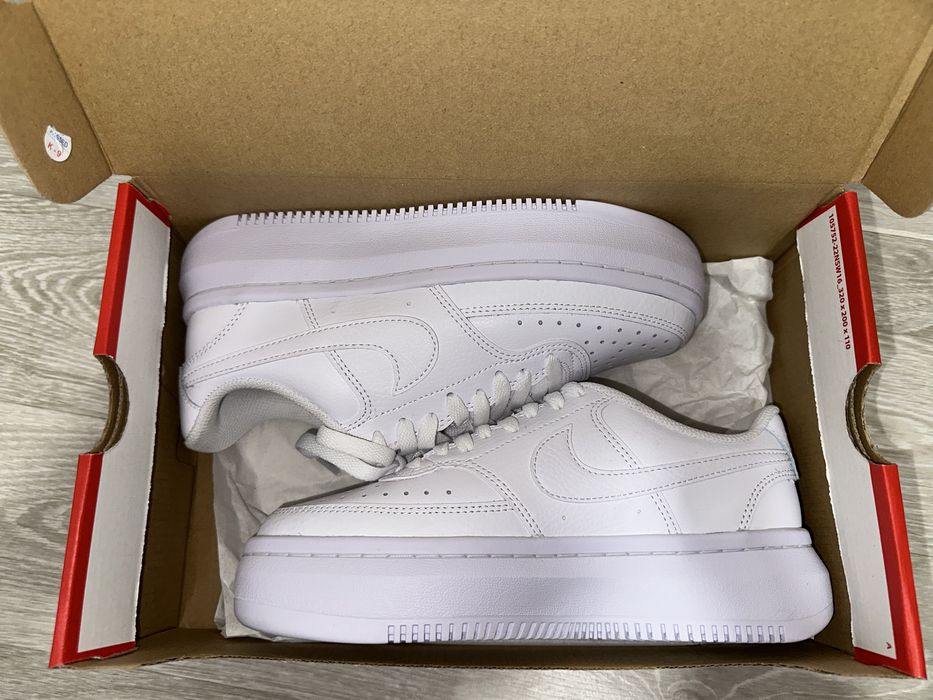 Жіночі кеди Nike Court Vision Alta LTR