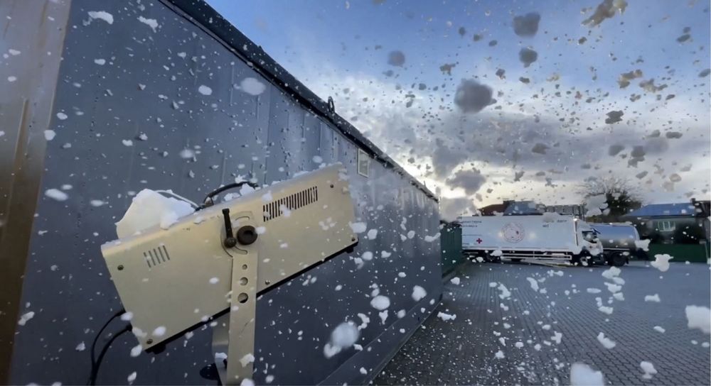 Генератор снігу у Львові, снігмашина, штучний сніг, снігова машина