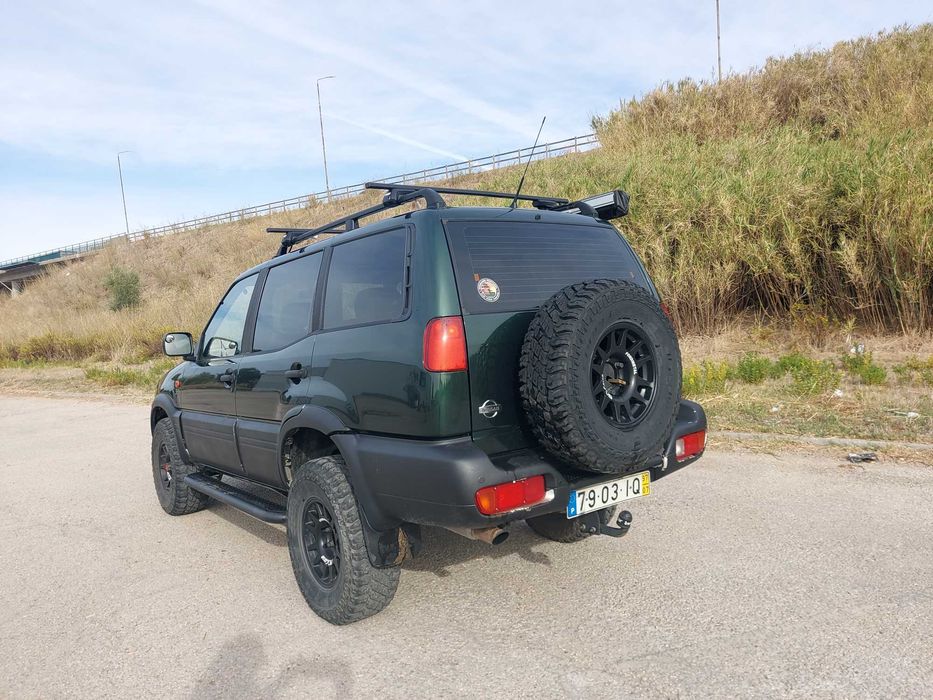 Nissan Terrano II 7 lugares