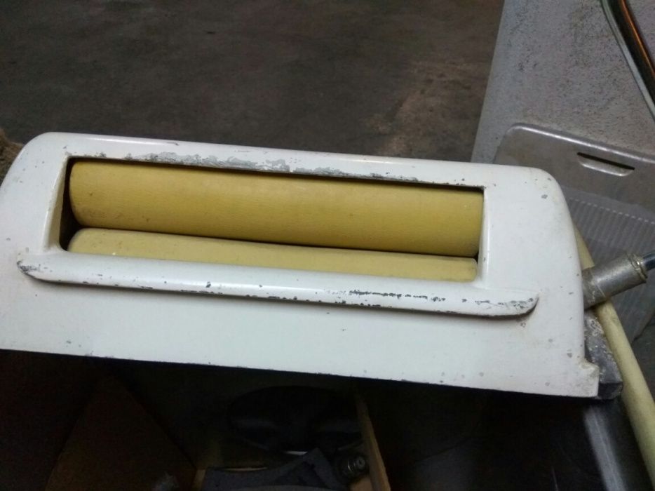 Antiga Máquina de lavar roupa eléctrica Hoover (Anos 50)