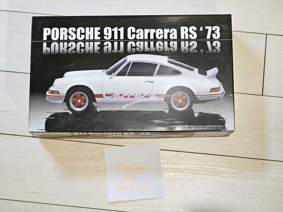Maquette Fujimi 1:24 Porsche 911 Carrera RS 73 – Kit à Assembler