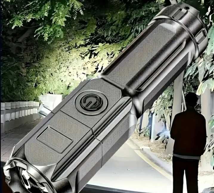 Мощный водонепроницаемый, аккумуляторный фонарь