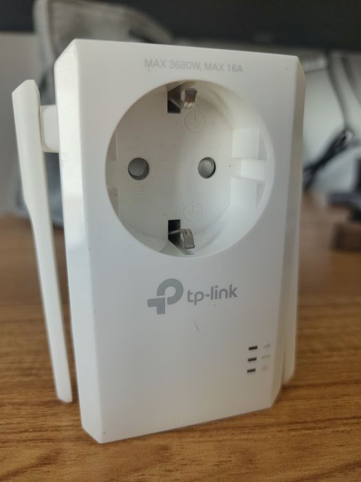 Wi-Fi extender TP-Link TL-WA860RE