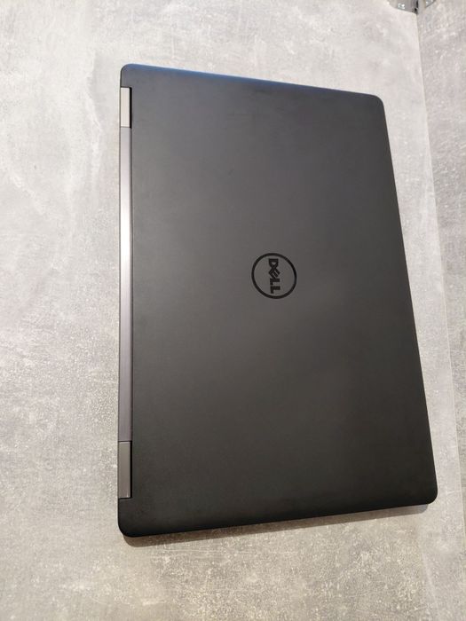 ТОП бюджетний варіант Ноутбук Dell 5570