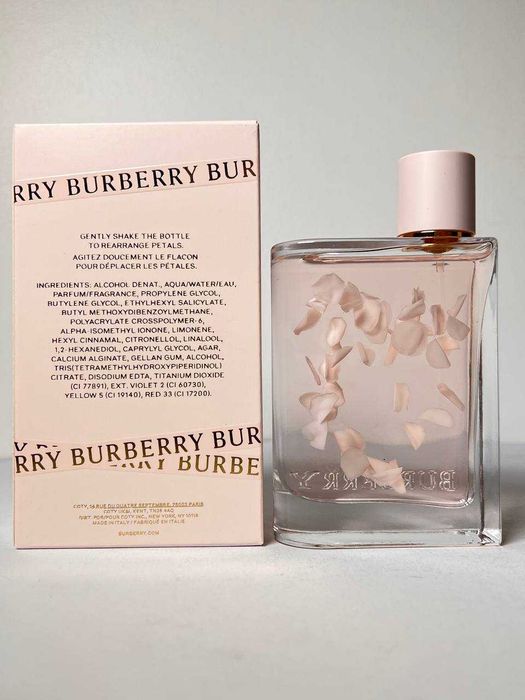 Парфуми Burberry Her Petals Limited Edition: 2 200 грн. - Духи