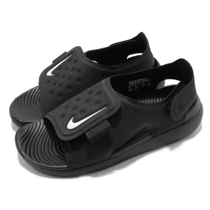 Босоножки Nike оригинал на мальчика! Новое состояние!