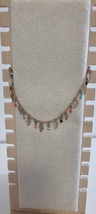 Pulseira de pé - dourada e missangas